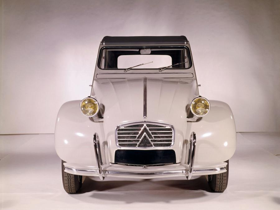  Citroen 2CV 1960 года  (фото 3 из 12)